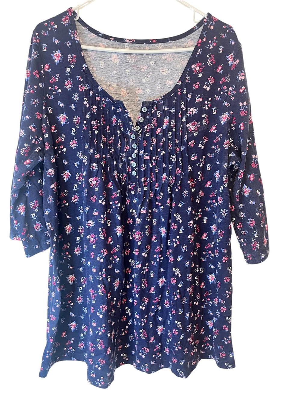 Woman Within Navy Floral Button-Pintuck Tunic size 18/20 L392